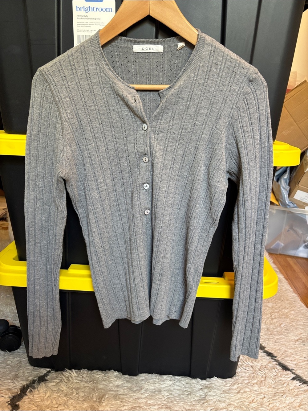 Doen Light Gray Ribbed Button-Front Top - Picture 4 of 17